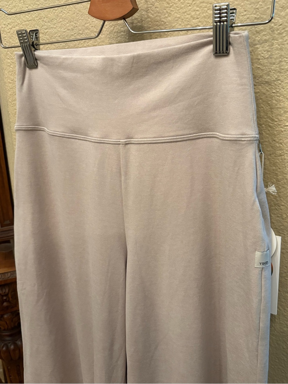 NWT~Vuori Women Escru Heather Halo Easy Wideleg Pants Size Medium - Picture 2 of 9